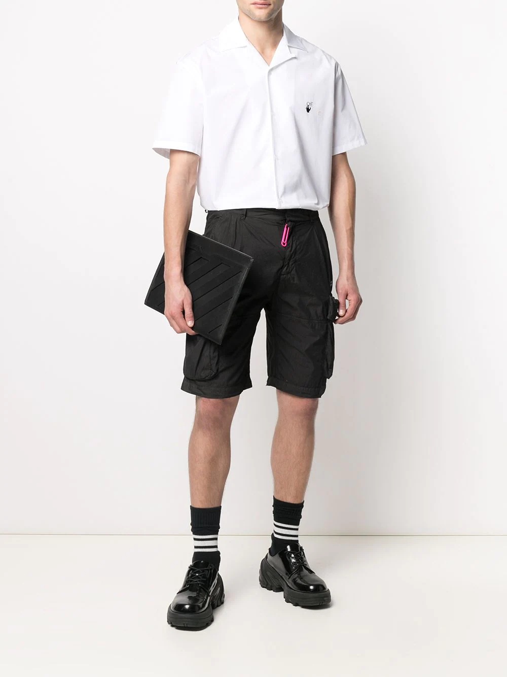 logo-print cargo shorts - 2