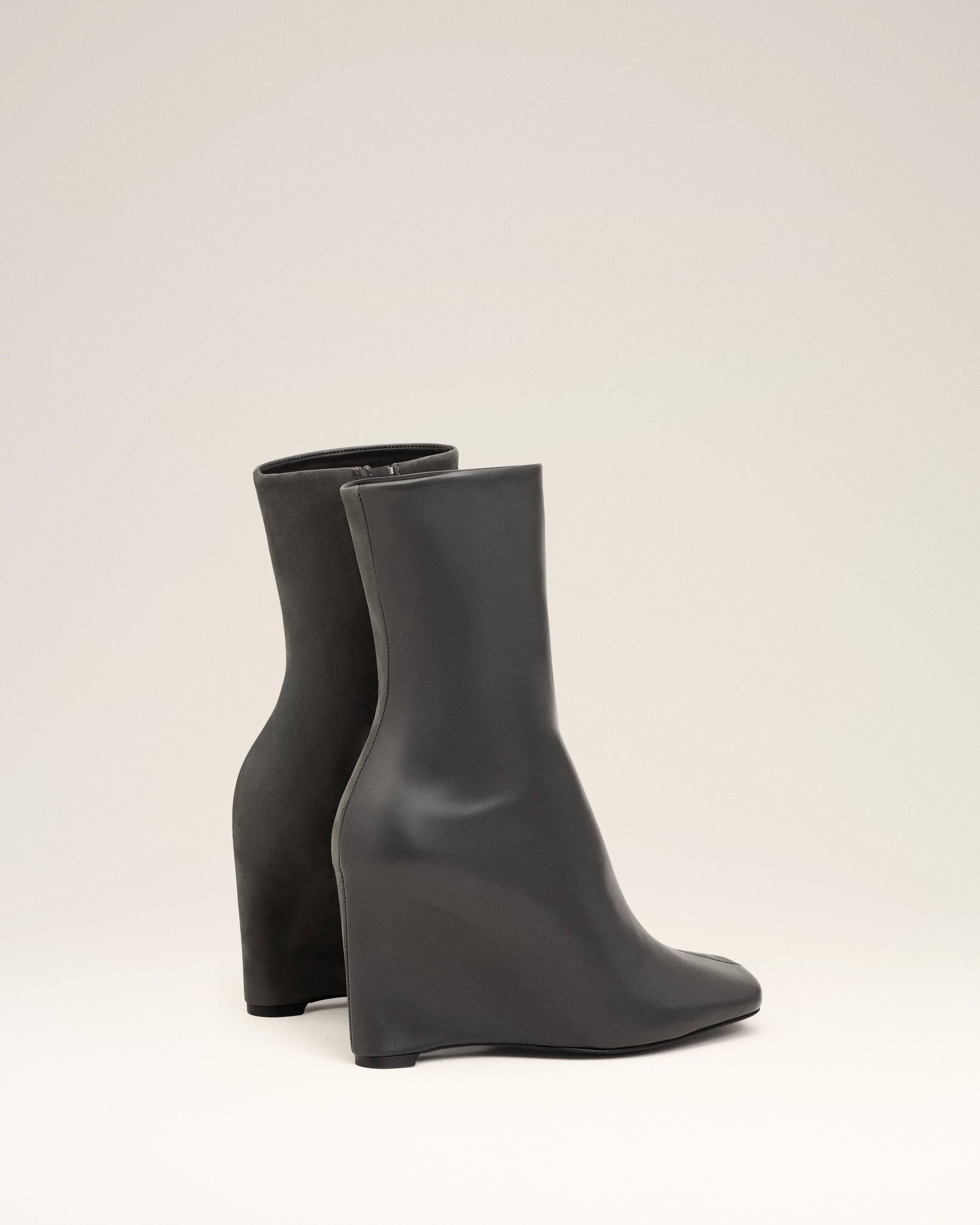 BLACK LEATHER BICOLOR ANKLE BOOTS - 4
