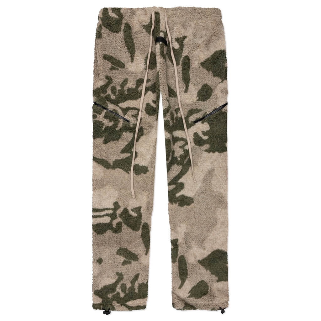 FEAR OF GOD ESSENTIALS RELAXED POLAR FLEECE PANT - CAMO - 1