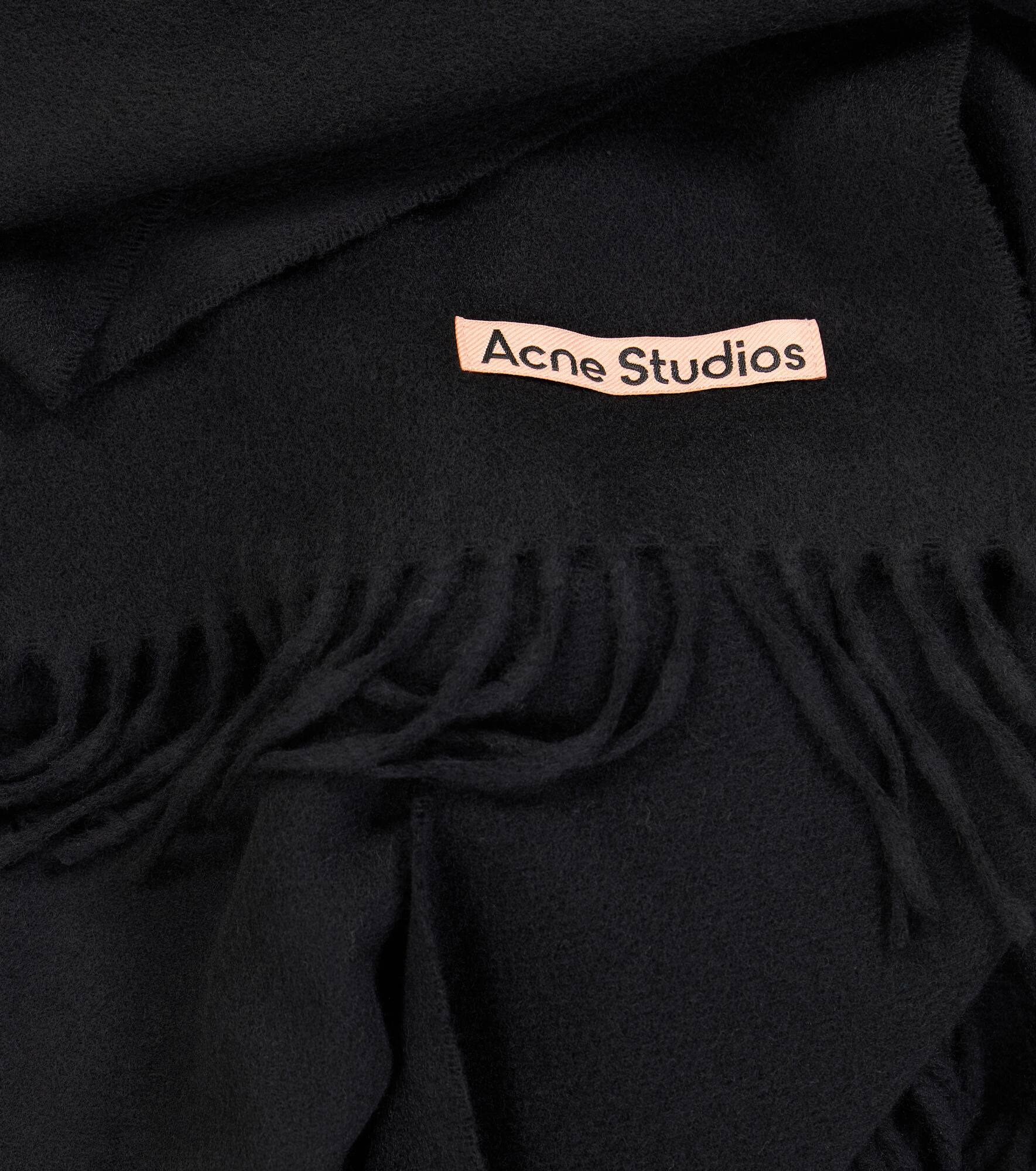 Canada Narrow fringed cashmere scarf - 5