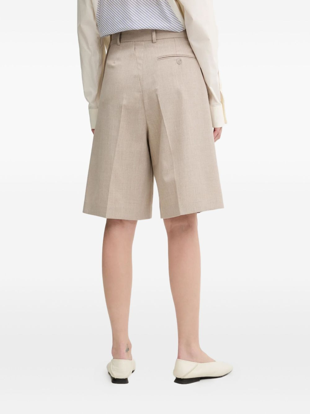 front-crease welt-pocket shorts - 3