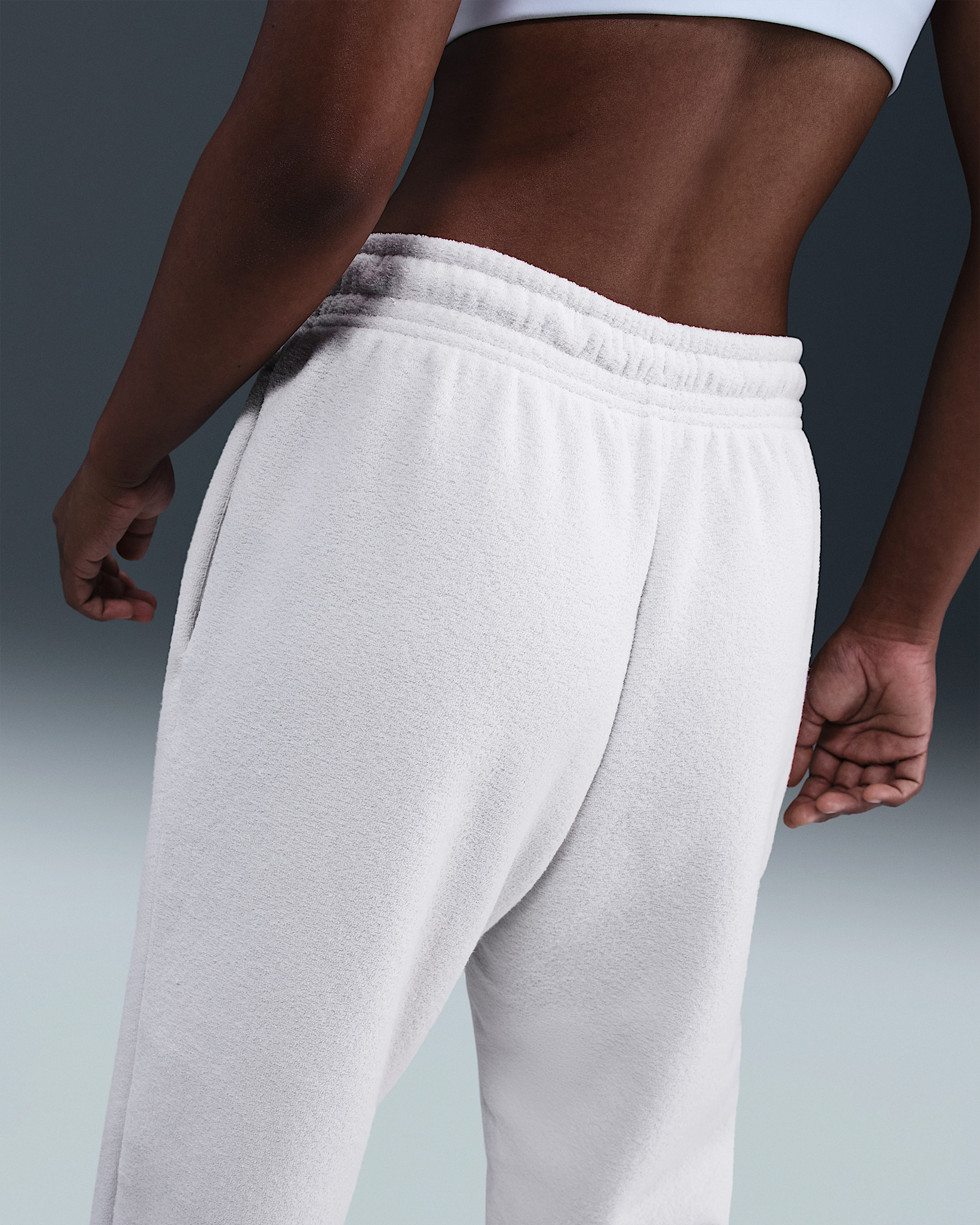 Nike Sportswear Phoenix Plush Women's Mid-Rise Cozy Fleece Pants - 3