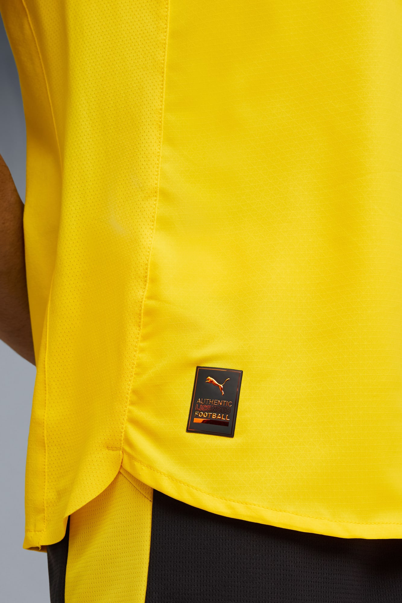 Borussia Dortmund Home Jersey Authentic - 7
