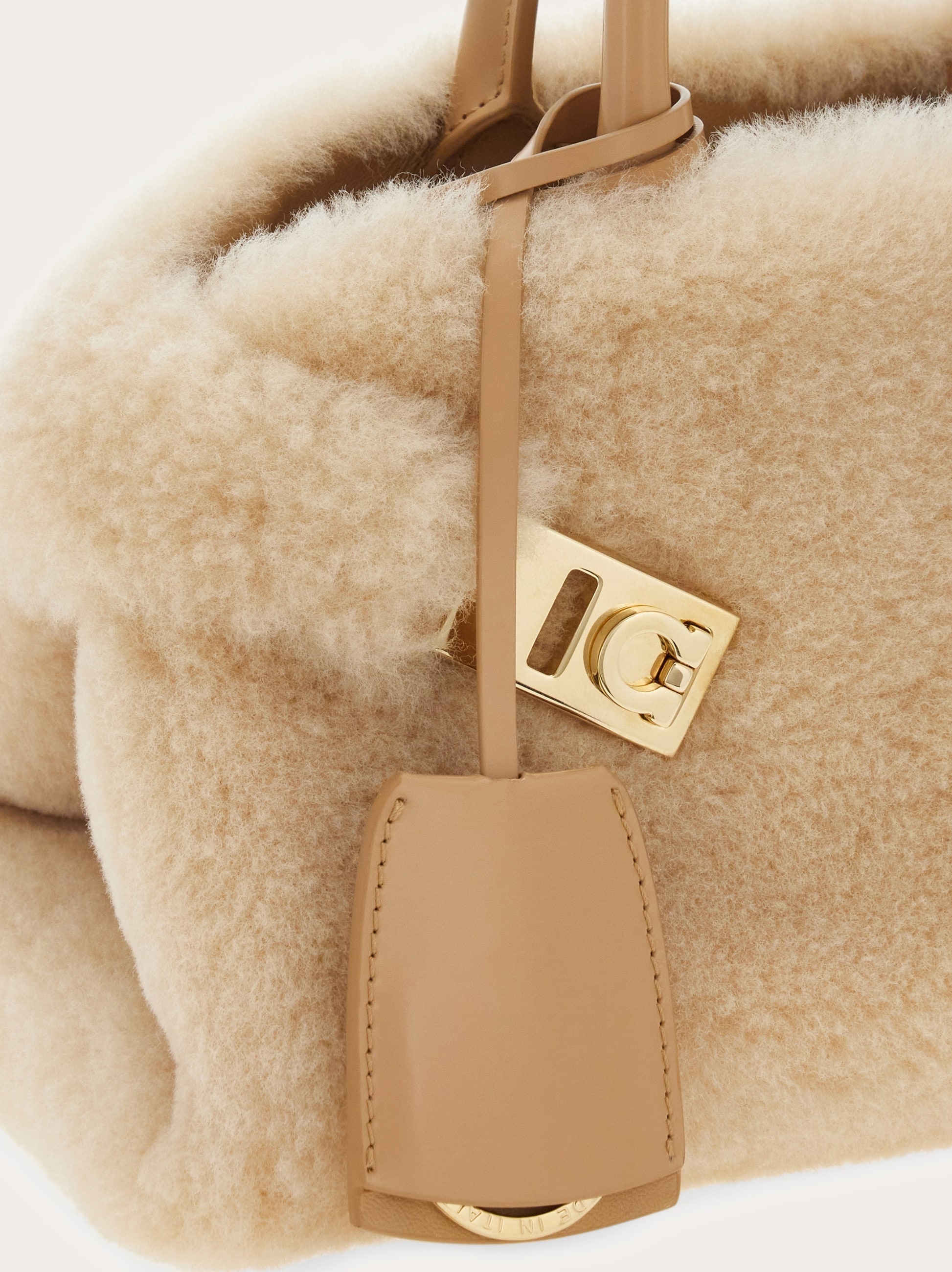 Hug mini bag - 8