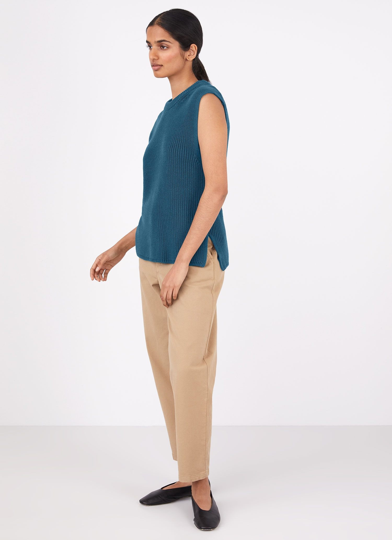 Sleeveless Jumper - 3