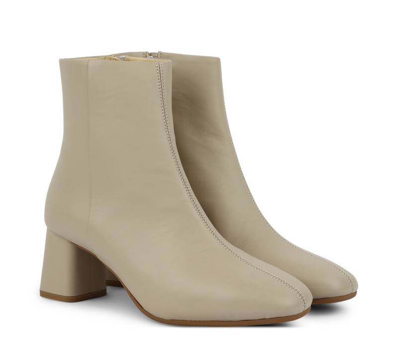 Repetto Phoebe ankle boots outlook