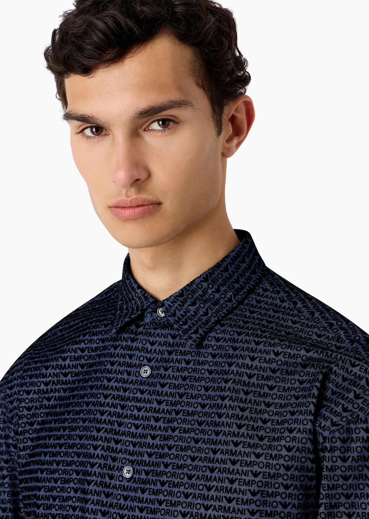 Comfortable chambray shirt with all-over flock logo lettering - 5
