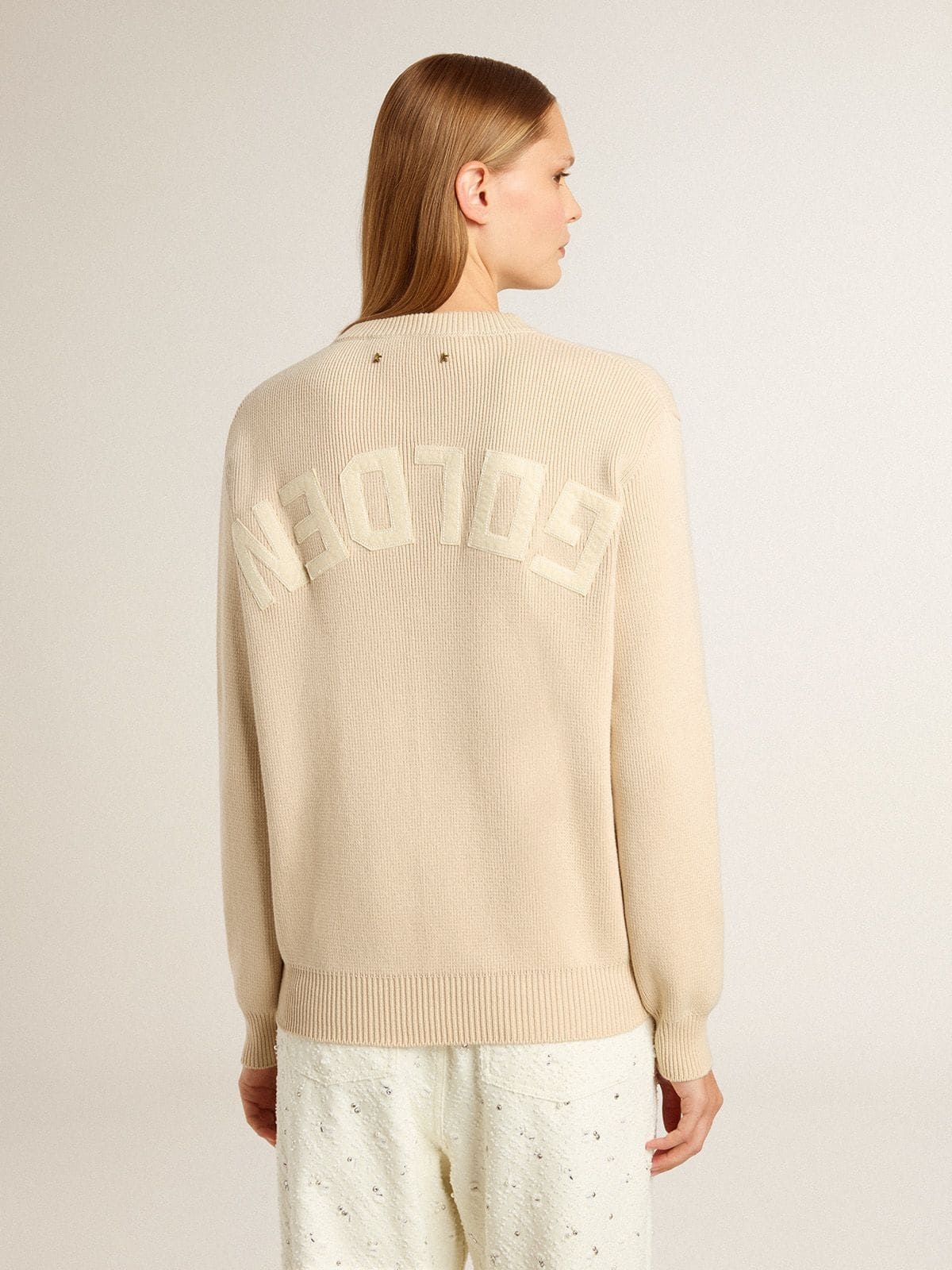 【関税&送料込】Golden Goose Sweaters Beige Golden Goose Women's beige sweater with 'Golden' lettering