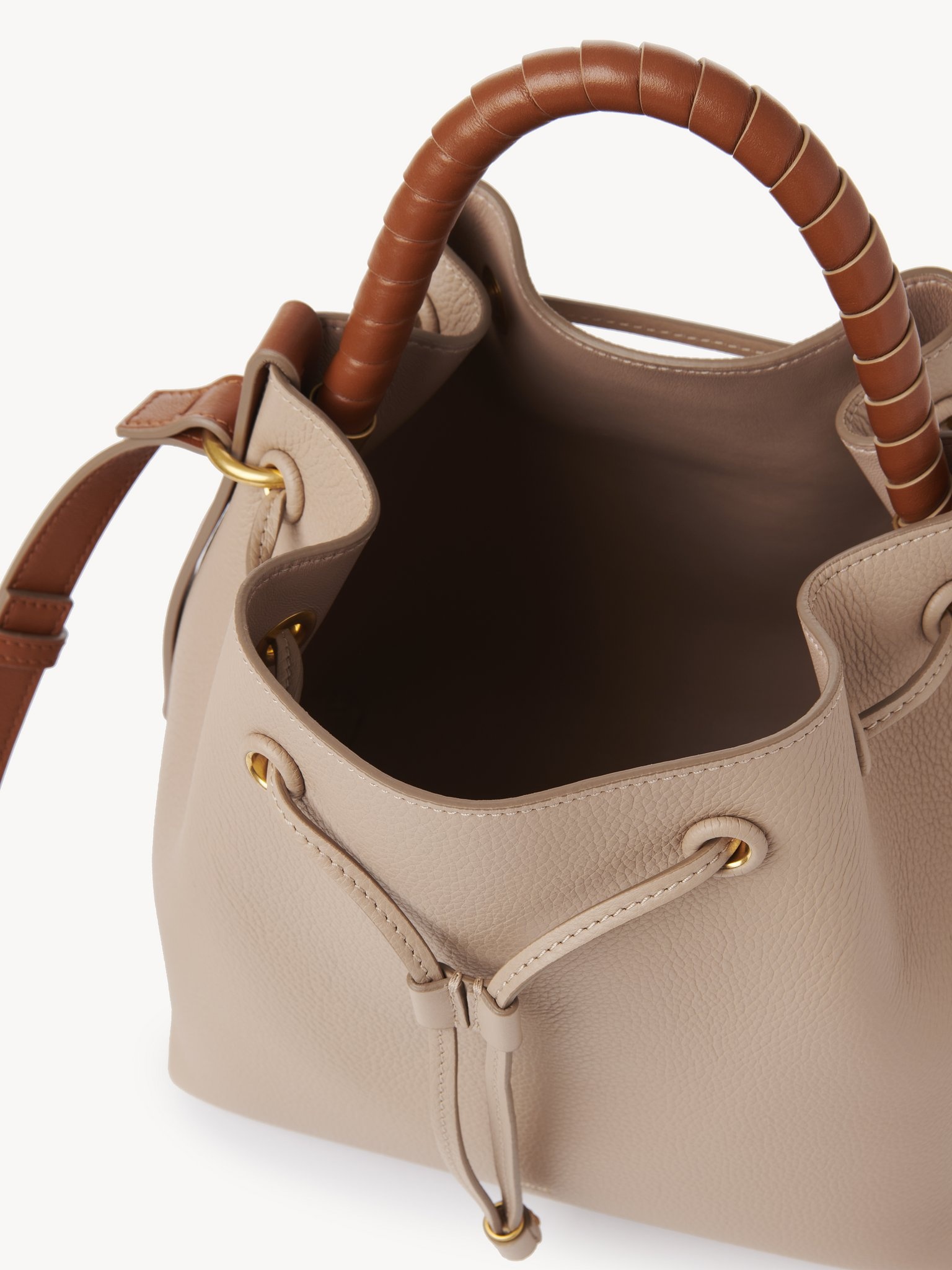 MARCIE BUCKET BAG - 5