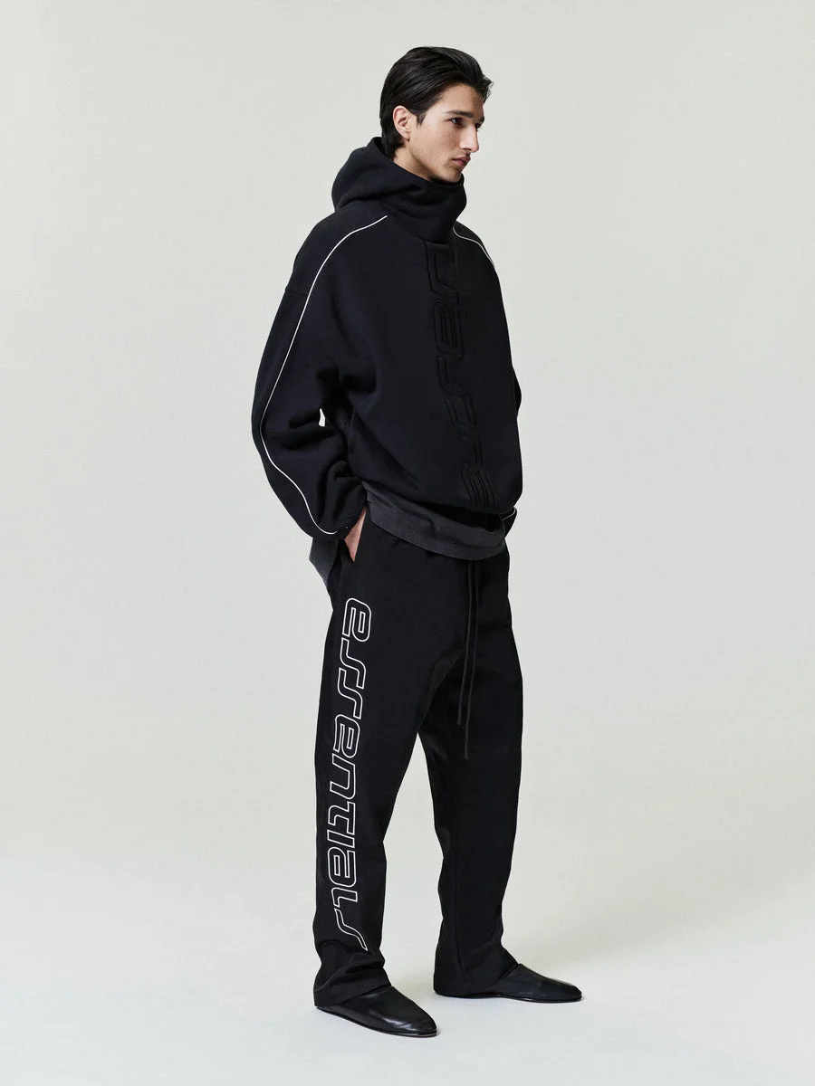 Active Trace Relaxed Sweatpant - 1