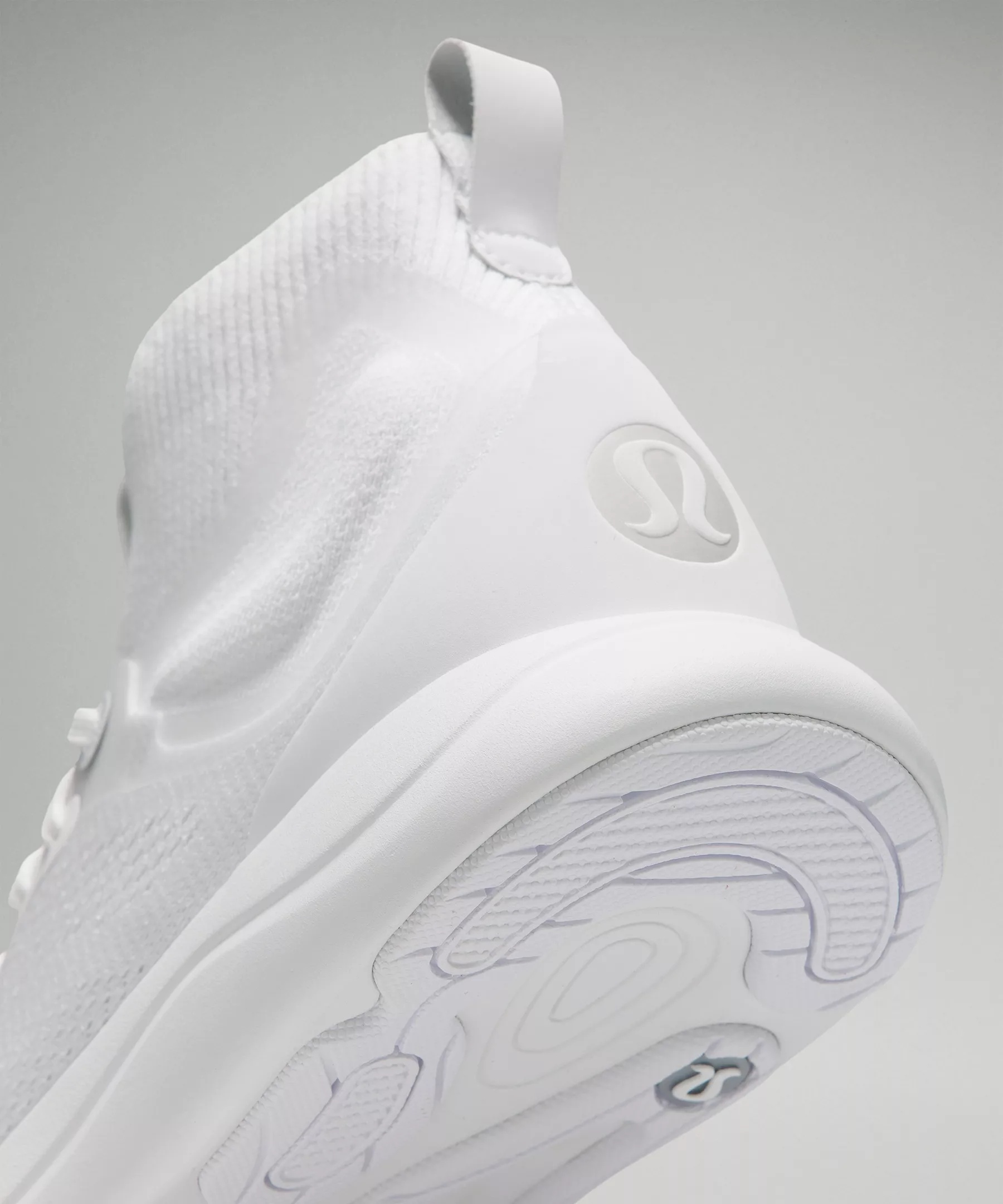 chargefeel Mid Women's Workout Shoe - 9