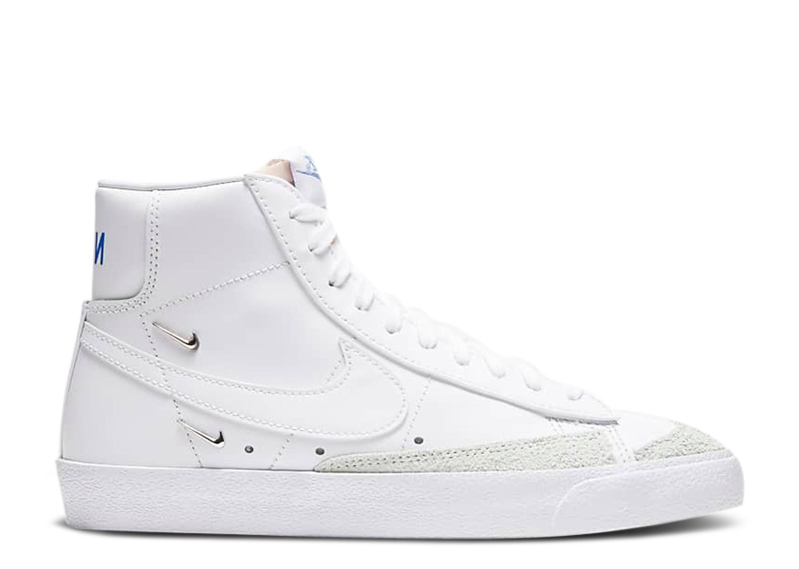 WMNS BLAZER MID '77 SE 'SISTERHOOD - WHITE METALLIC SILVER' - 1