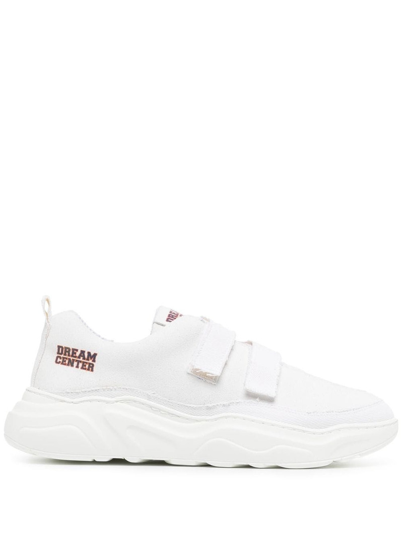 printed low-top sneakers 1
