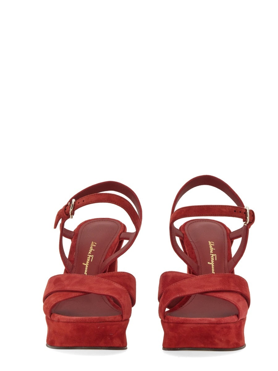 サンダル・ミュール FERRAGAMO SS23 SANDALO SONYA (758154_01E555\n\nSEQUOIARED) FERRAGAMO Ferragamo Women Sandalo Sonya | luosophy | REVERSIBLE