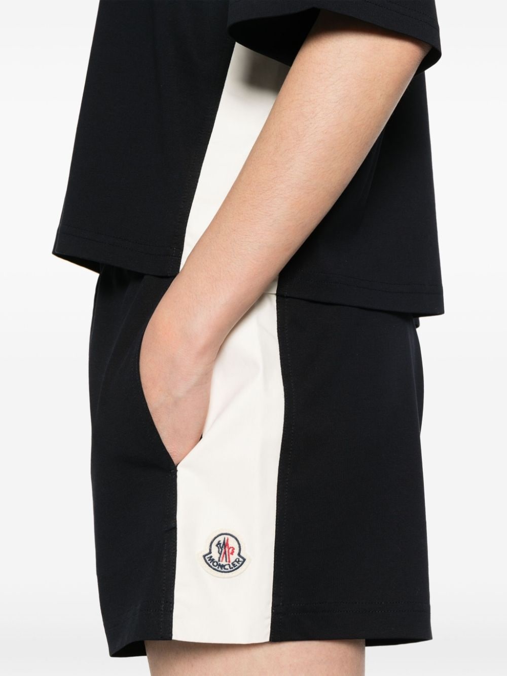 logo-appliquÃ© striped shorts - 5