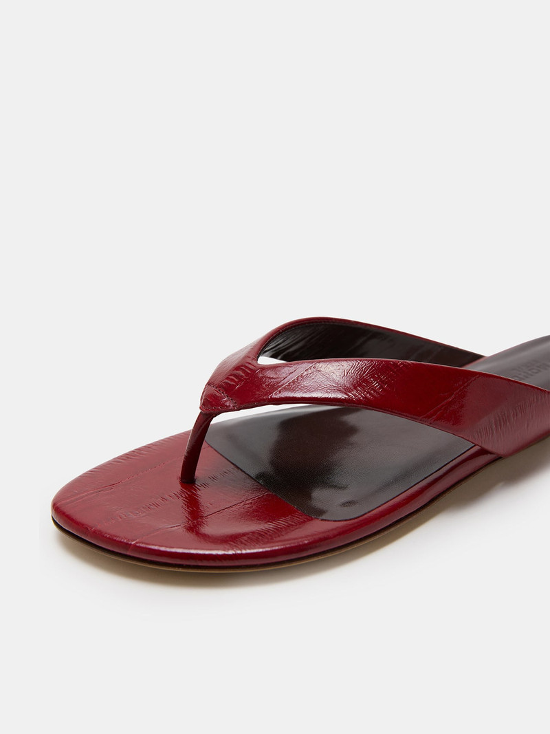 Flat Thong Sandal / Oxblood Leather Eel Effect 4