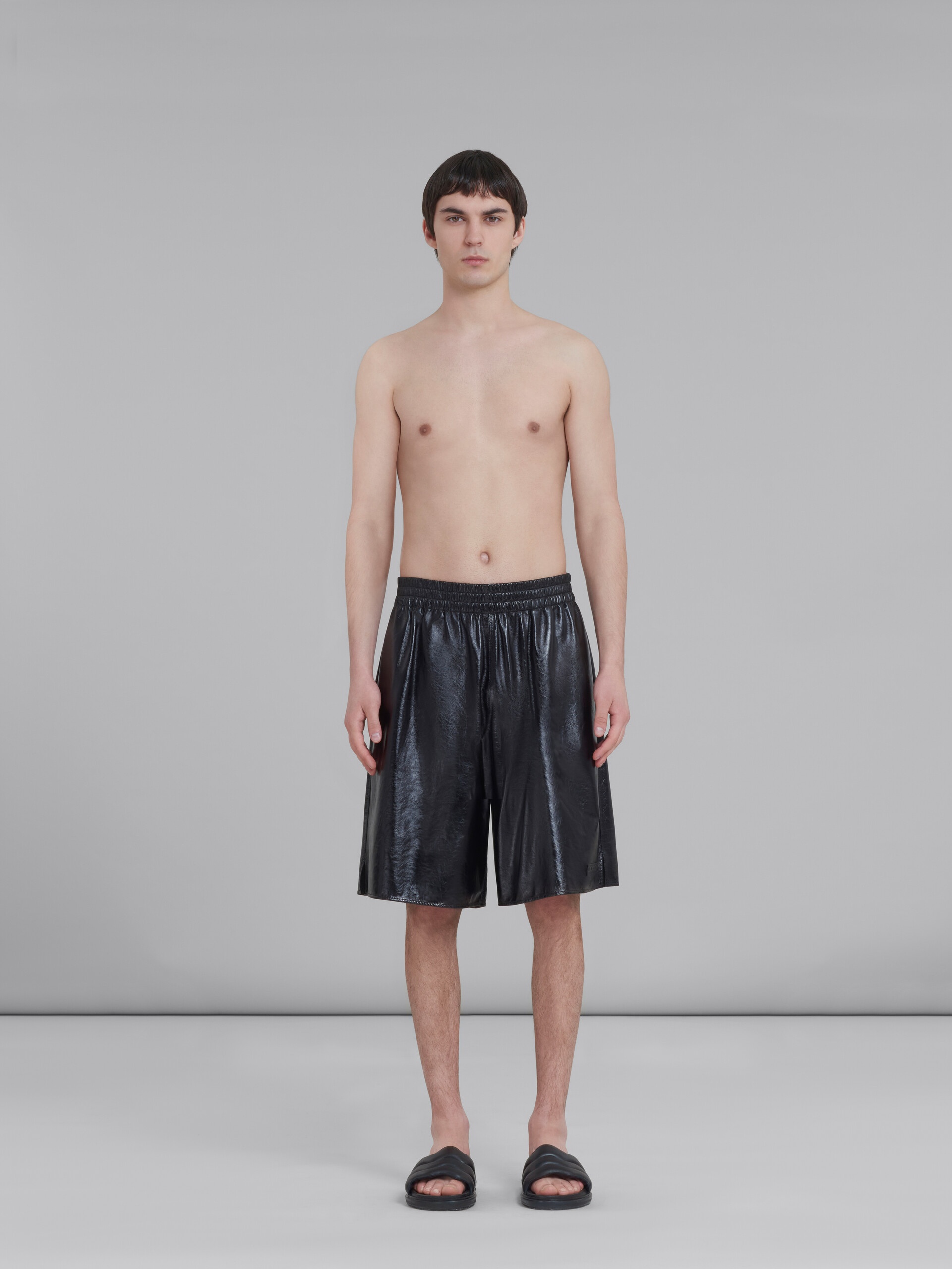 BLACK BERMUDA SHORTS IN ULTRALIGHT NAPLAK LEATHER - 2