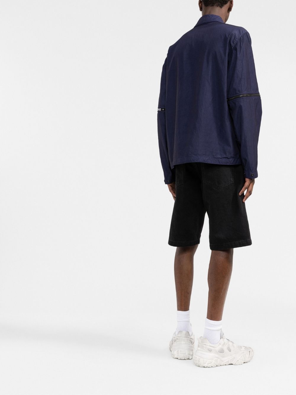 detachable-sleeves logo-print shirt jacket - 4