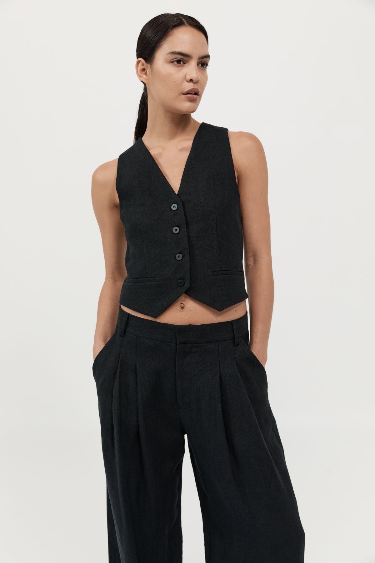 Tailored Linen Vest - Black - 2
