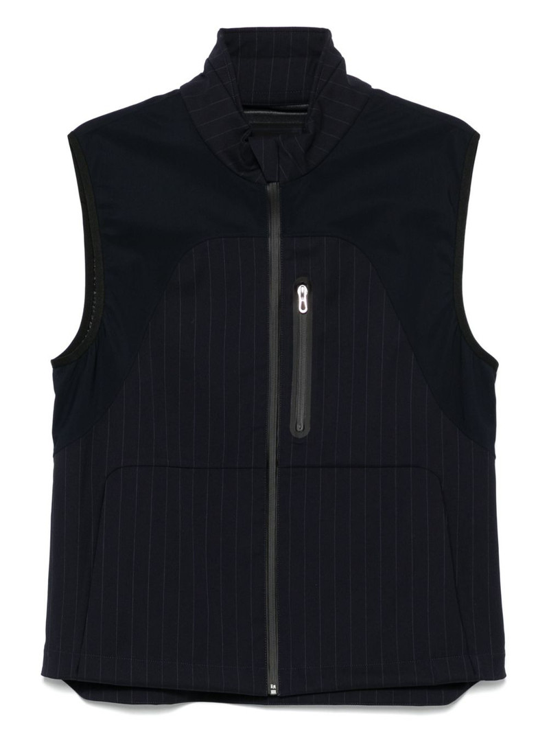 V-8 gilet 1