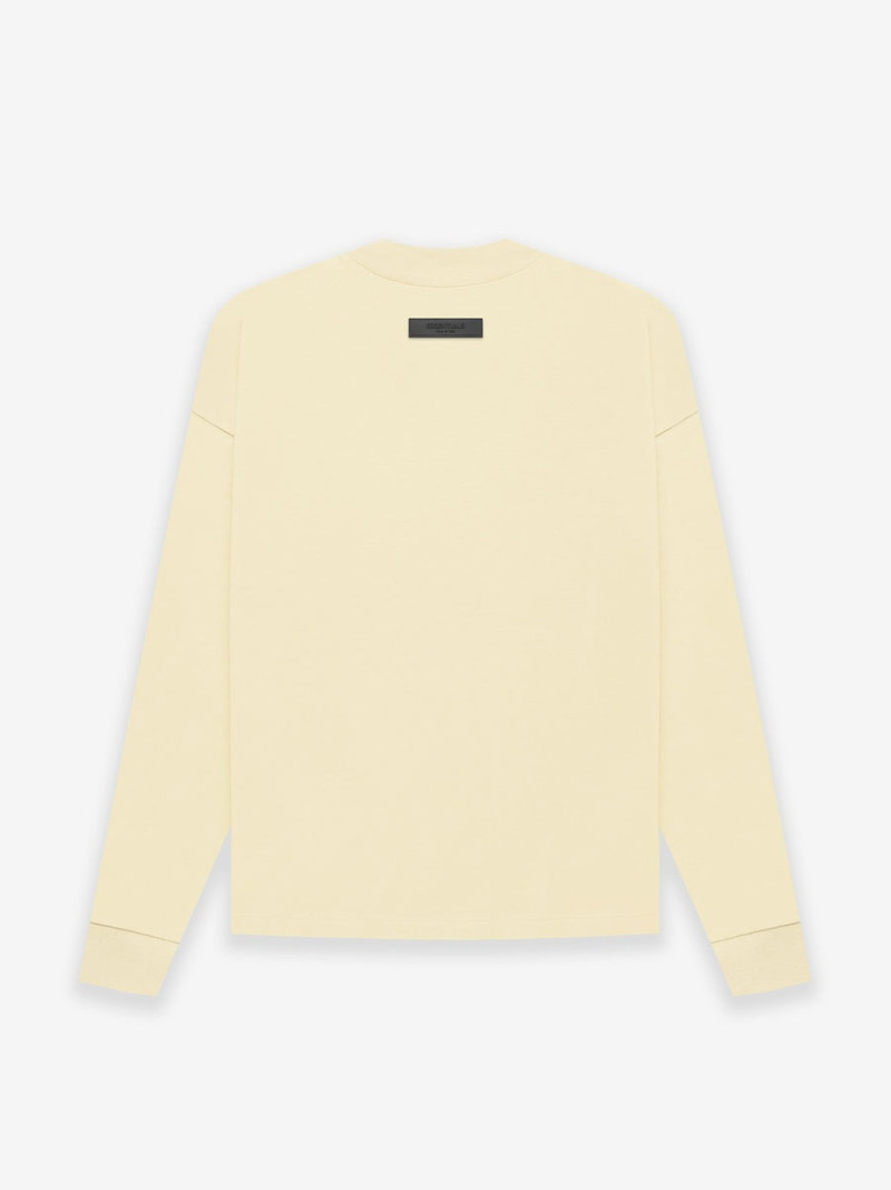 ESSENTIALS LS Tee outlook