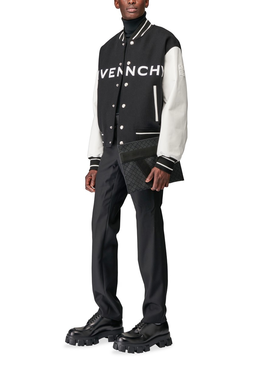 GIVENCHY バックロゴ スタジャン メンズ