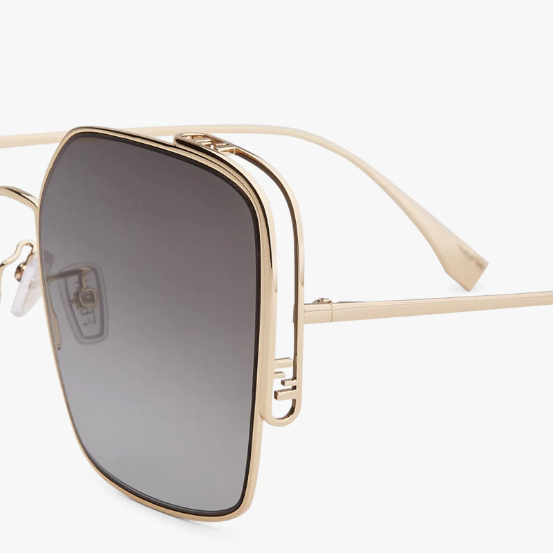 Sunglasses with gray lenses 3