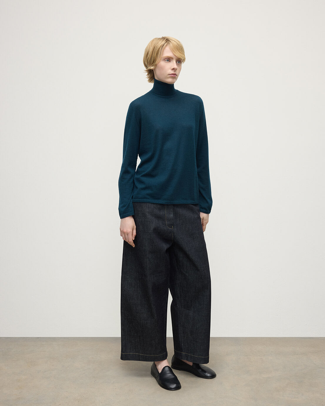 Superfine Cashmere Green Roll Neck Jumper - 3