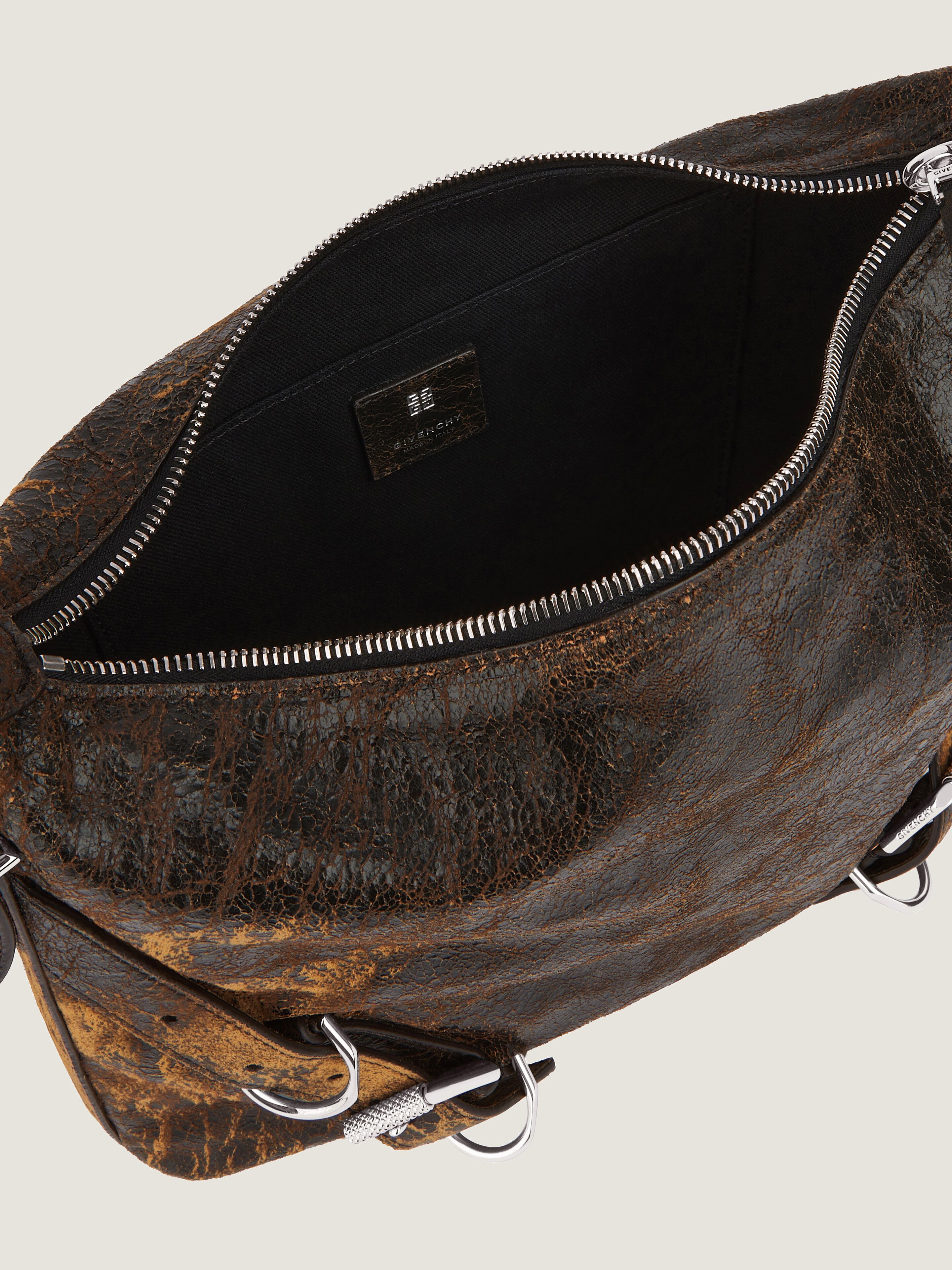 VOYOU CROSSBODY BAG IN CRACKLED LEATHER - 4