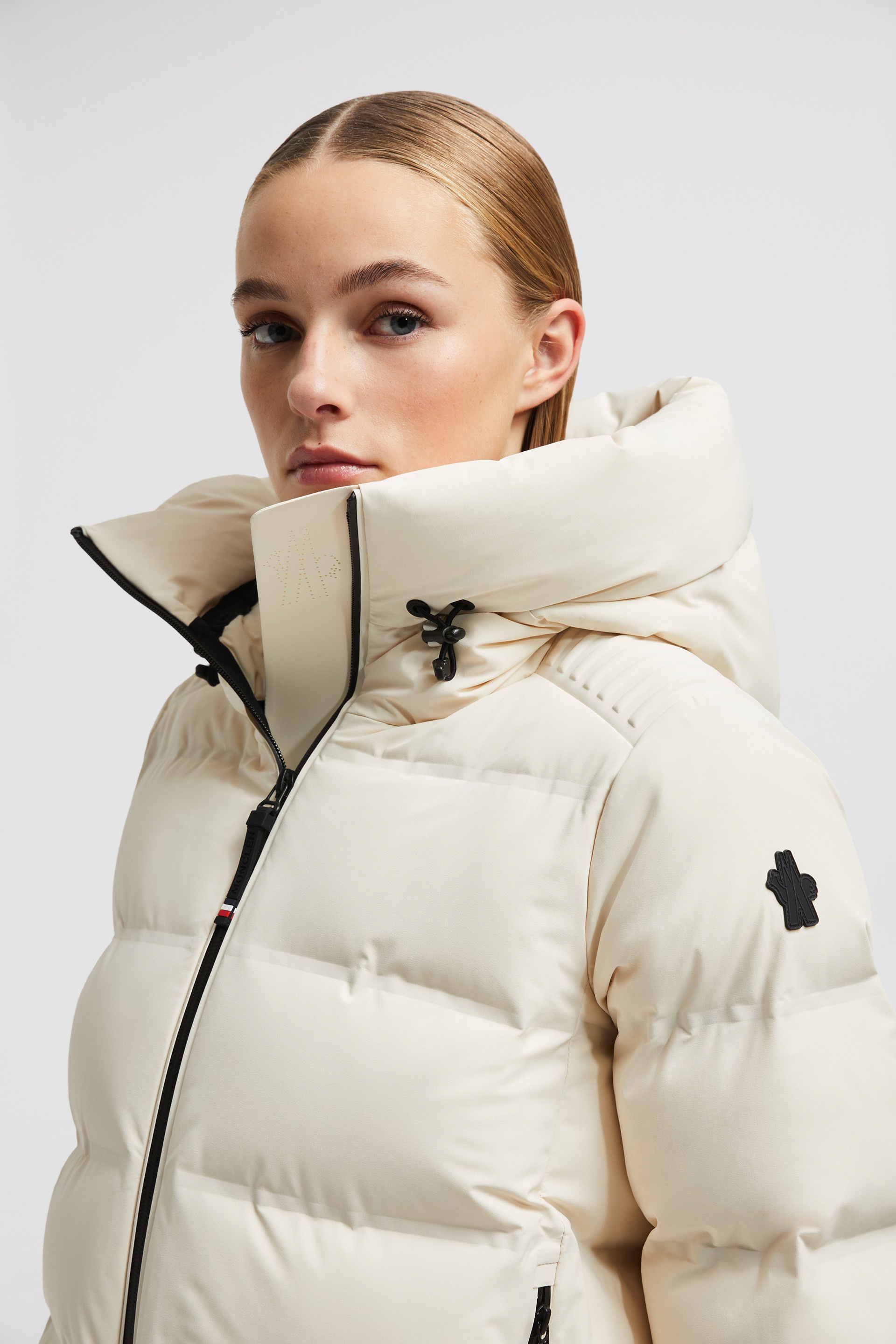 Moncler Grenoble Suisses Short Down Jacket | REVERSIBLE