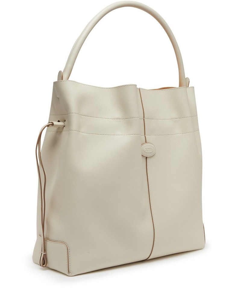 Medium bucket bag 3