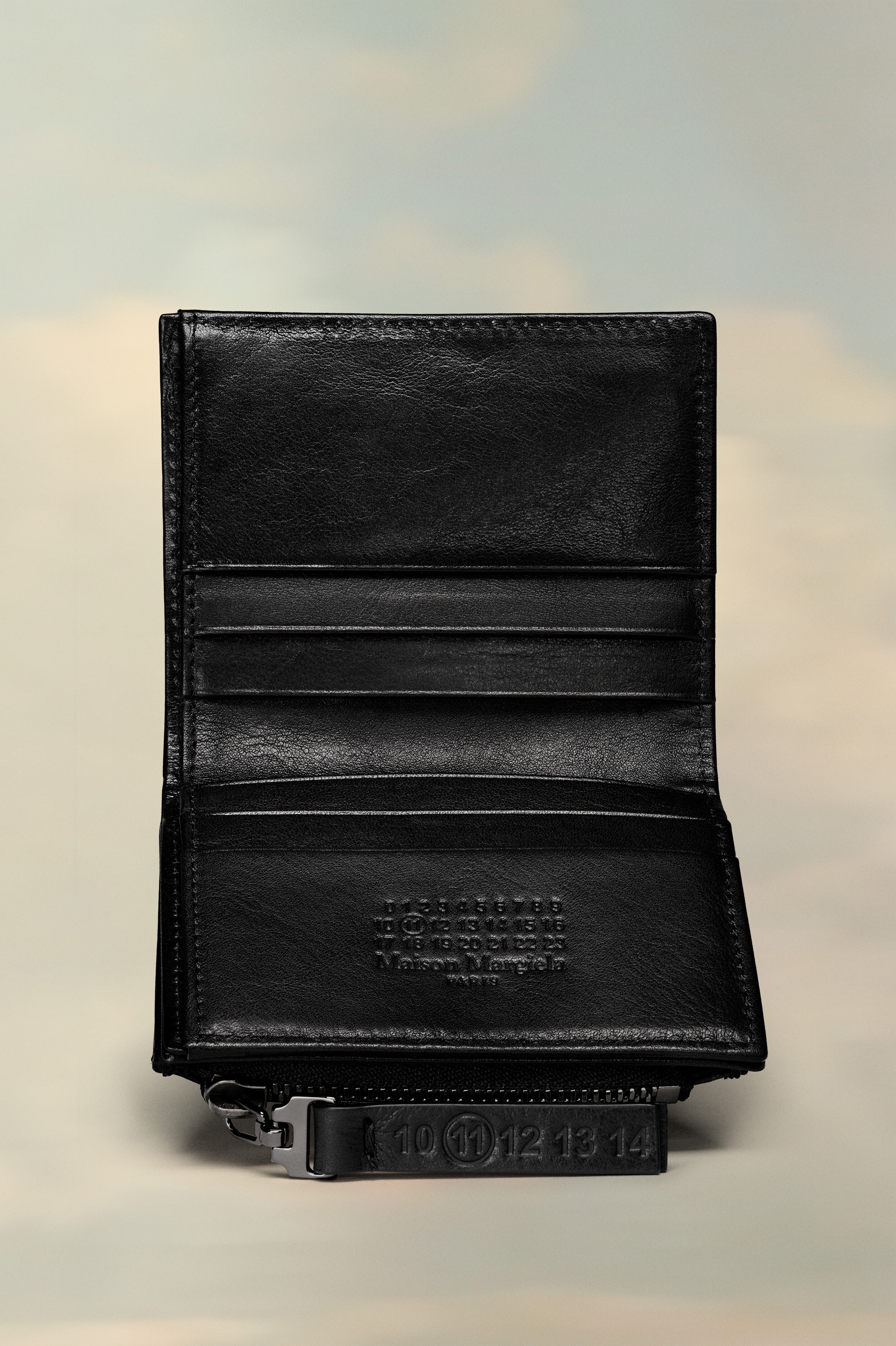 Leather zip wallet - 3