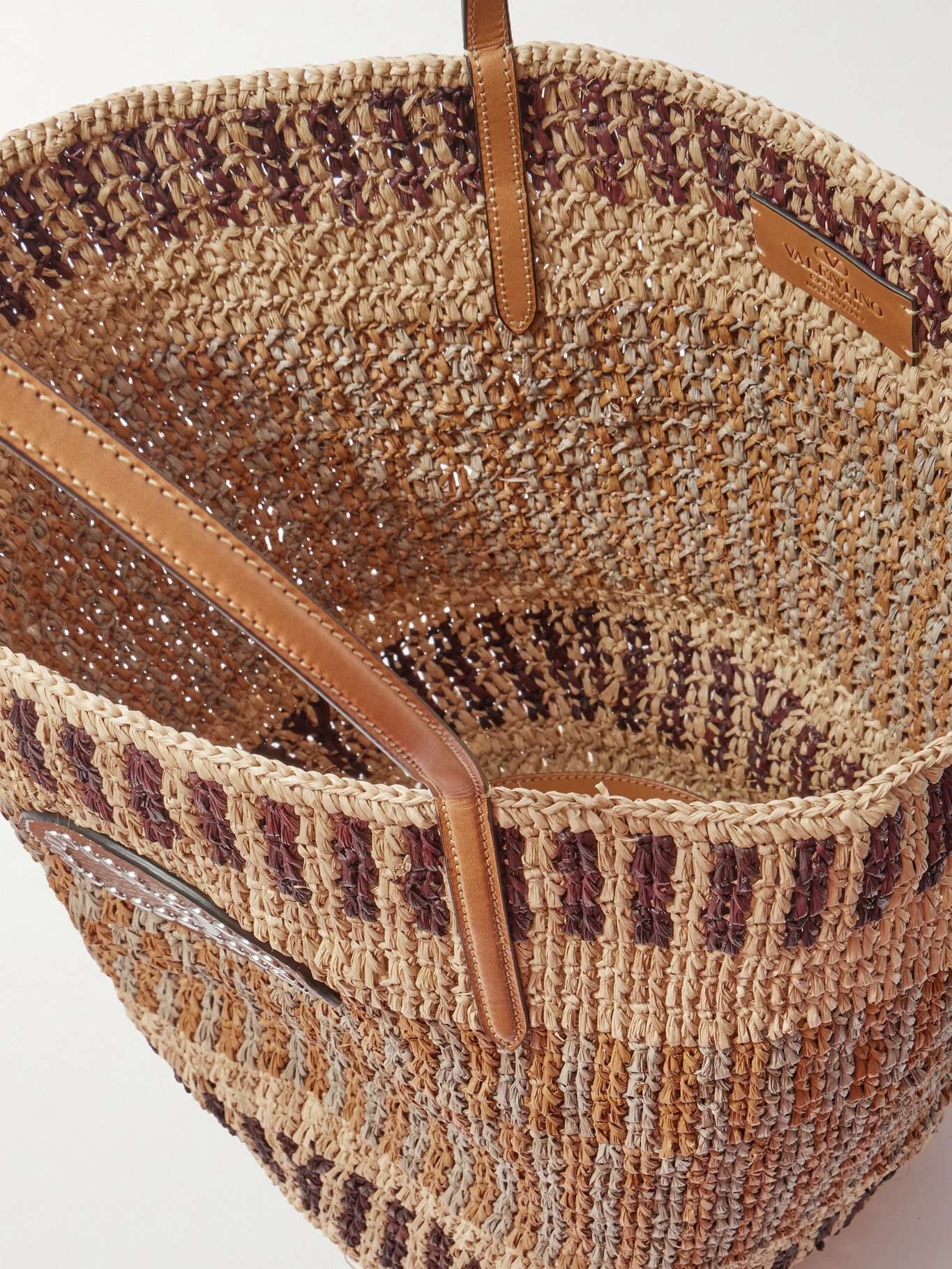 VLogo leather-trimmed raffia tote Brown - 5