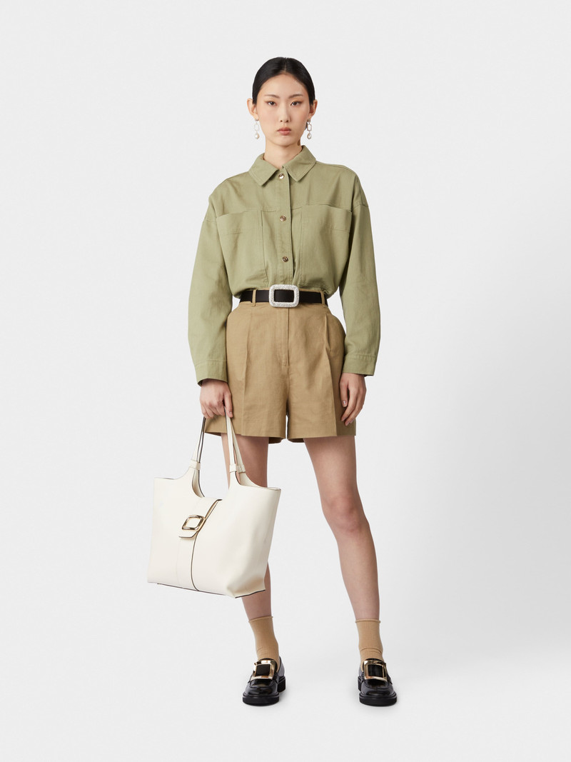 Roger Vivier Viv' Choc Medium Shopping Bag in Leather outlook