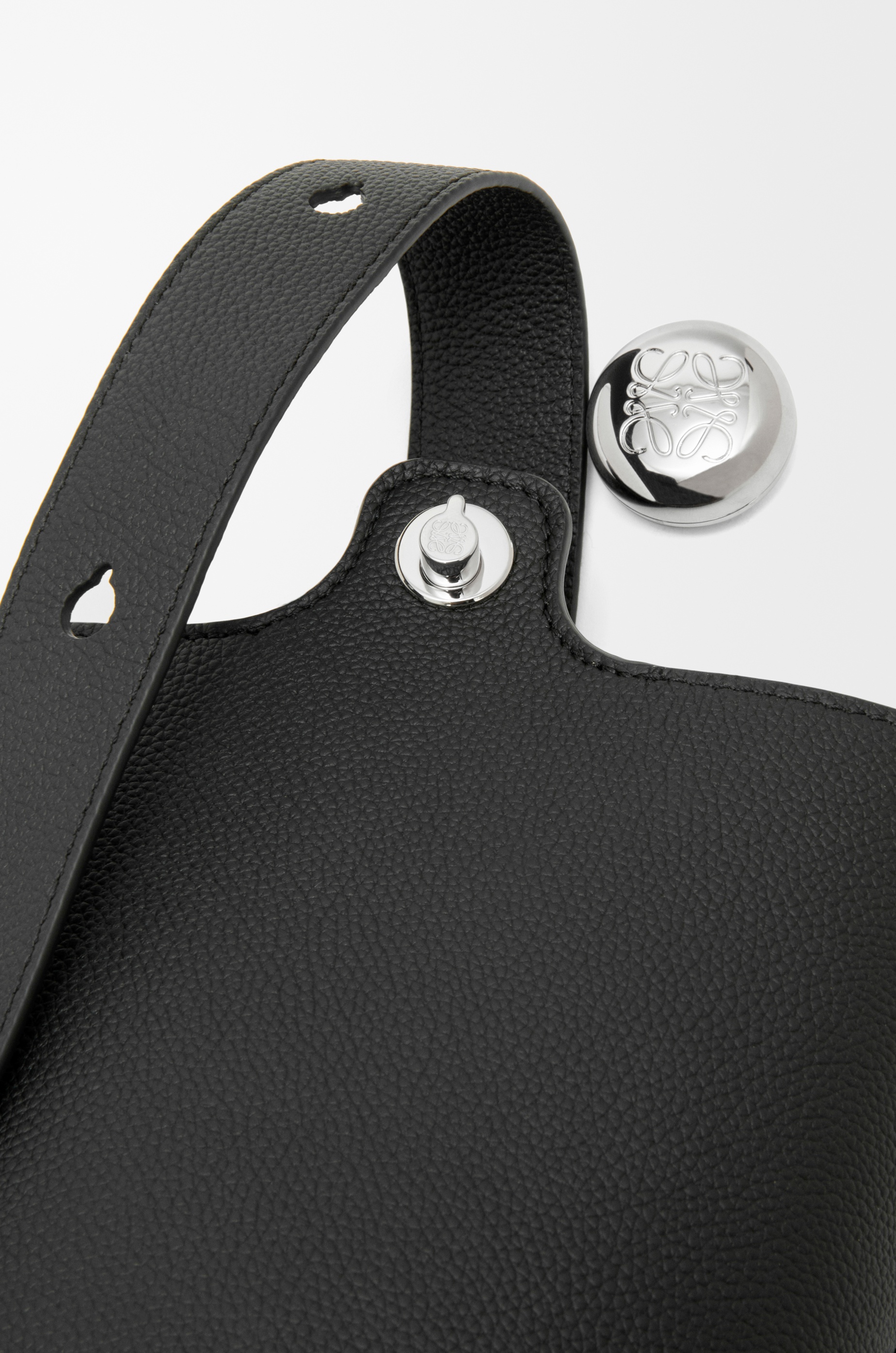 Mini Pebble Bucket bag in soft grained calfskin - 8