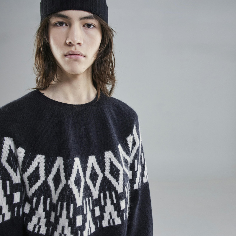 Tjörnin Knitted Sweater 4