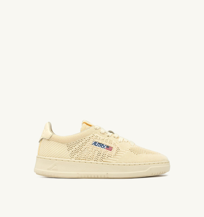 EASEKNIT MEDALIST LOW SNEAKERS IN PEARSORBET COLOR FABRIC - 1