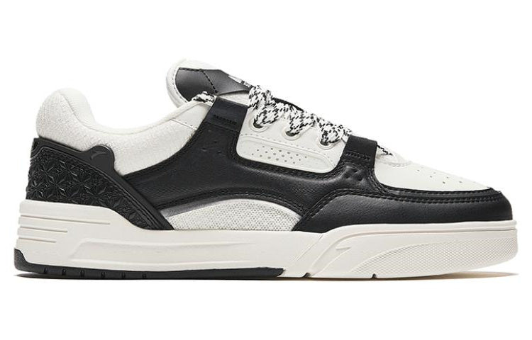 (WMNS) ANTA AOJIE Skateboarding Shoes 'White Black' 922348040-1 - 2