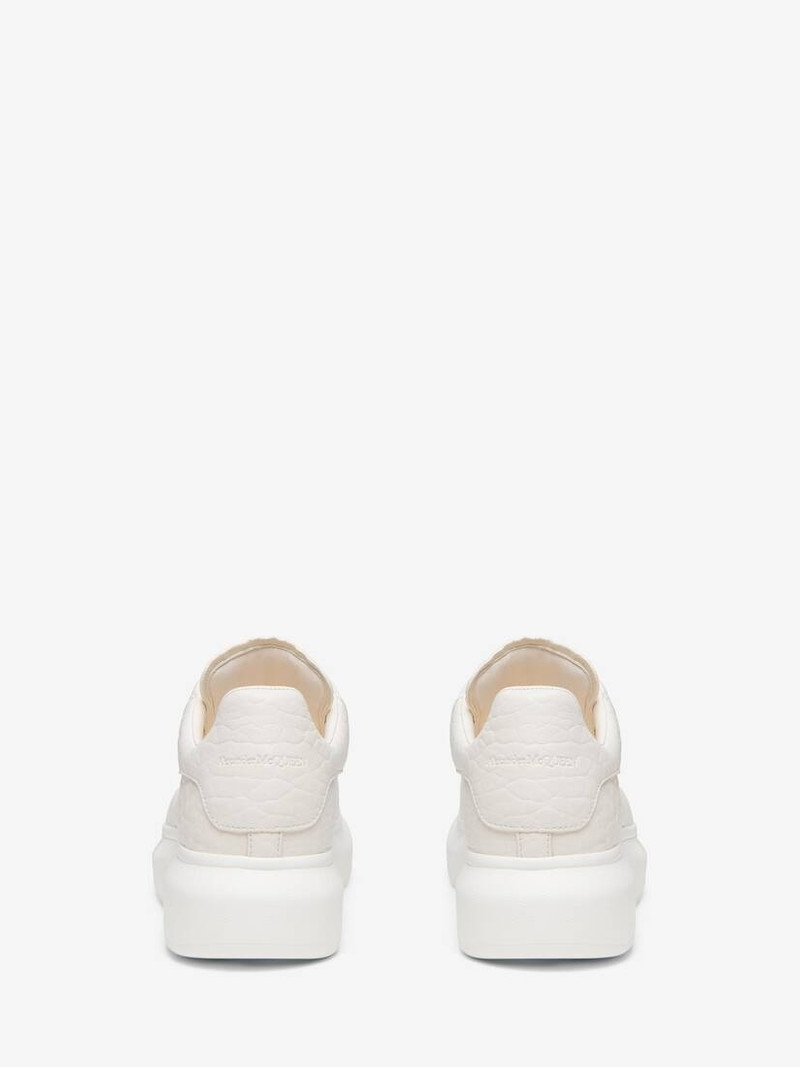 Alexander McQueen Oversized Sneaker outlook