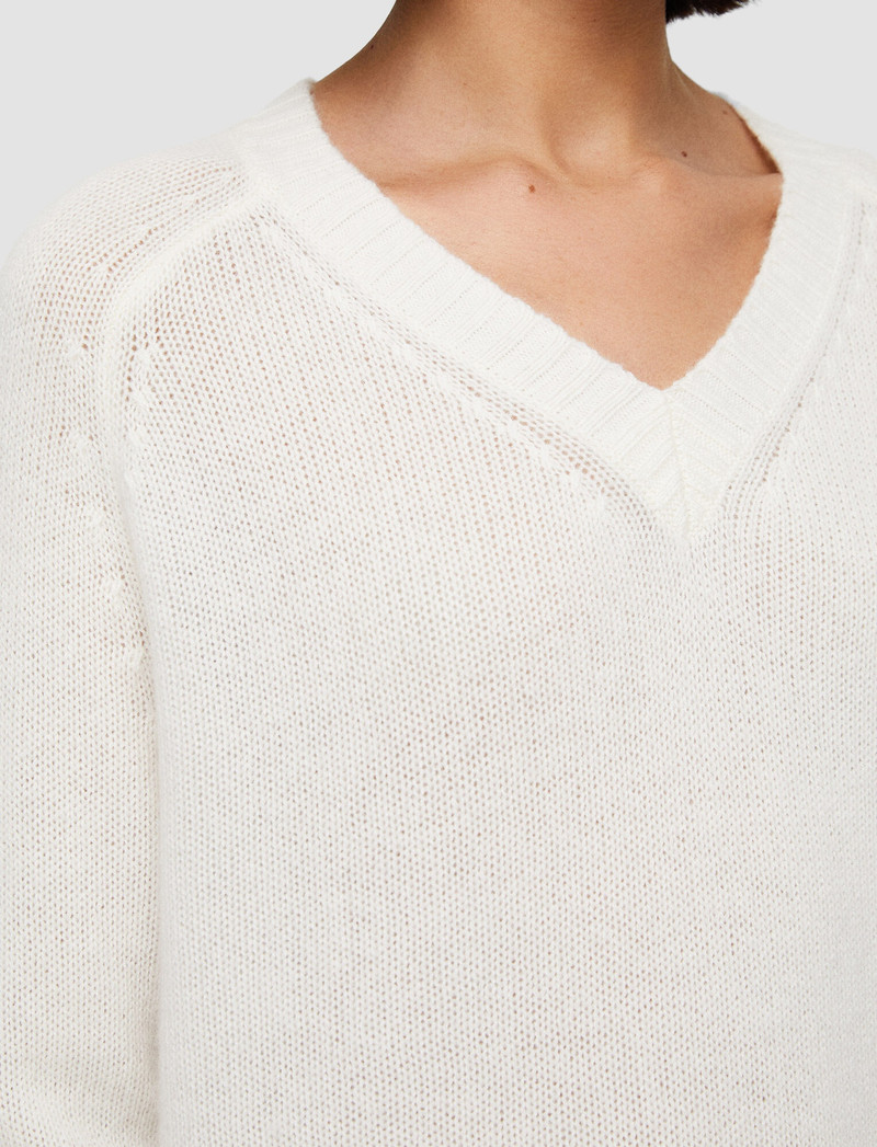 Open Cashmere V Neck Jumper 5