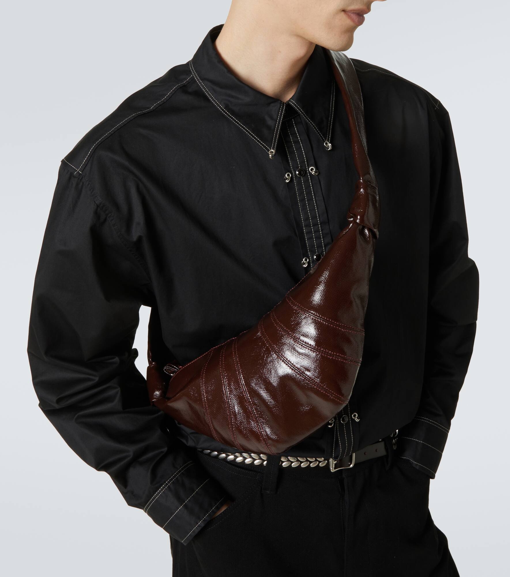 Croissant Small leather shoulder bag - 2