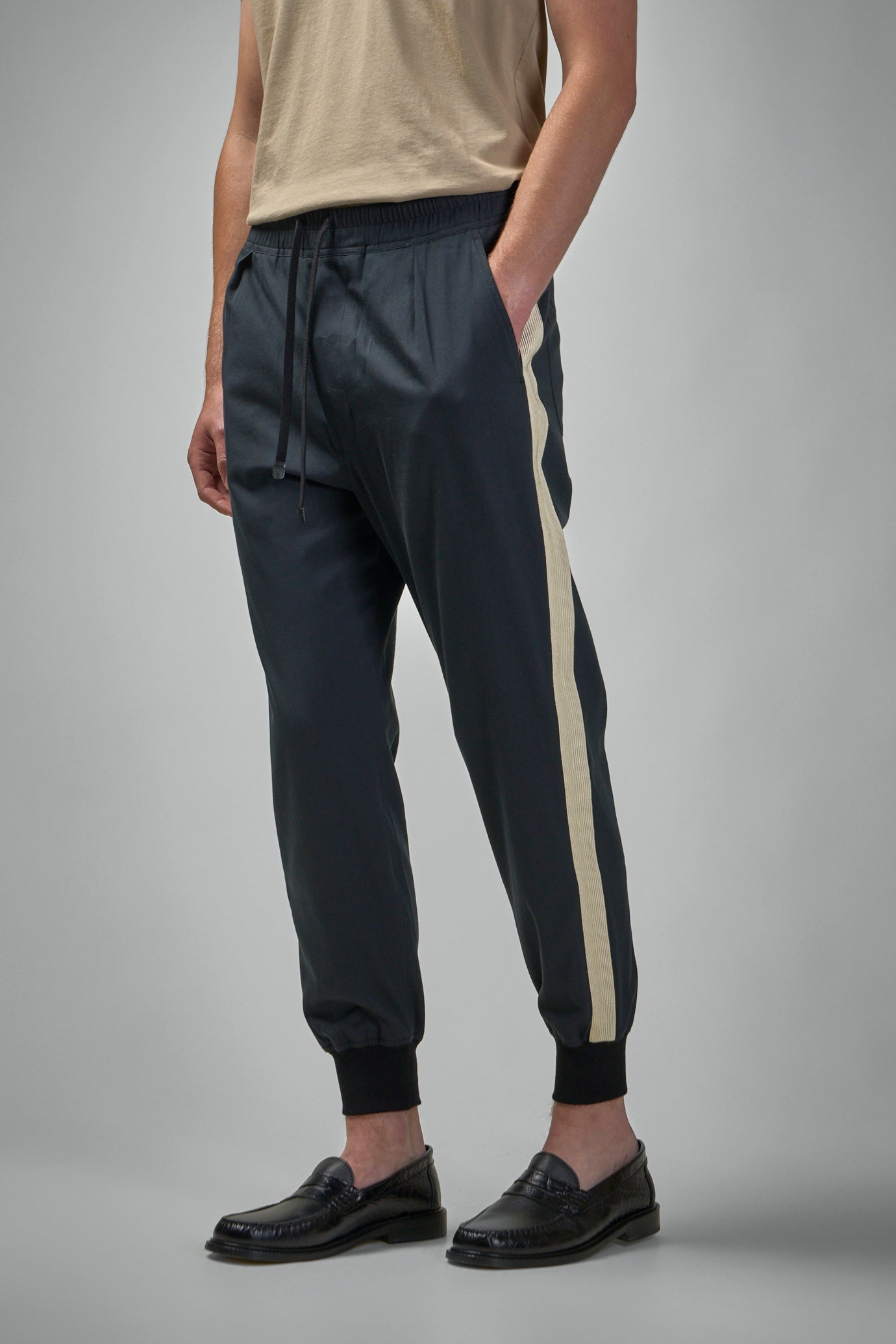 Cotton Silk Twill Lightweight Jogger - 4