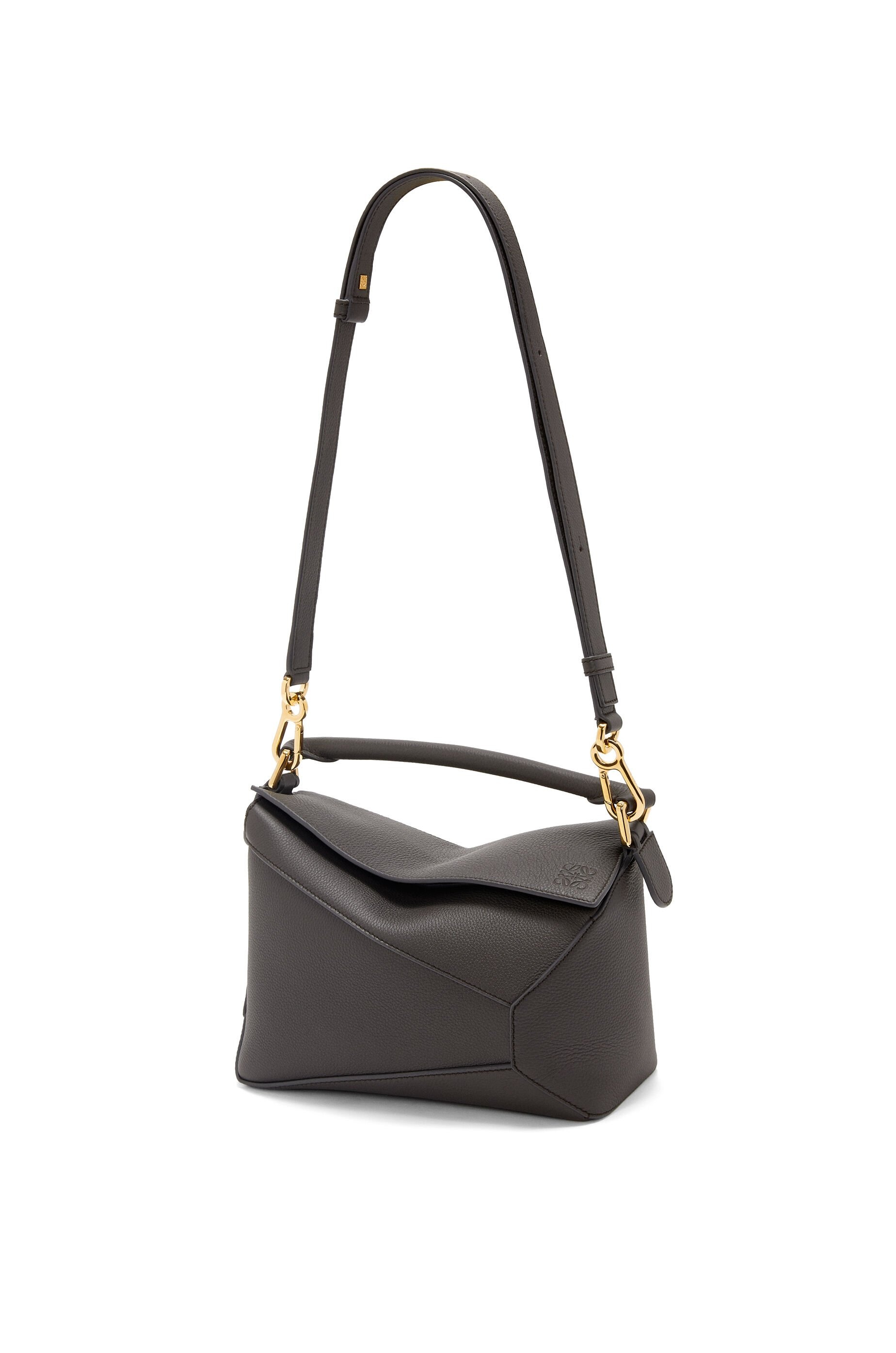 【LOEWE】DRAWSTRING POCKET◆C756PHPX05 Drawstring pocket in raffia Green - LOEWE