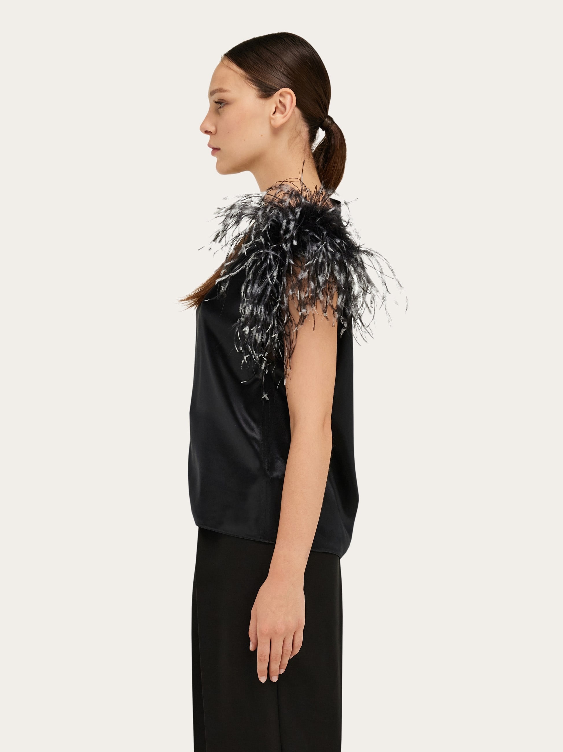 Asymmetric top with feather bouquet - 3