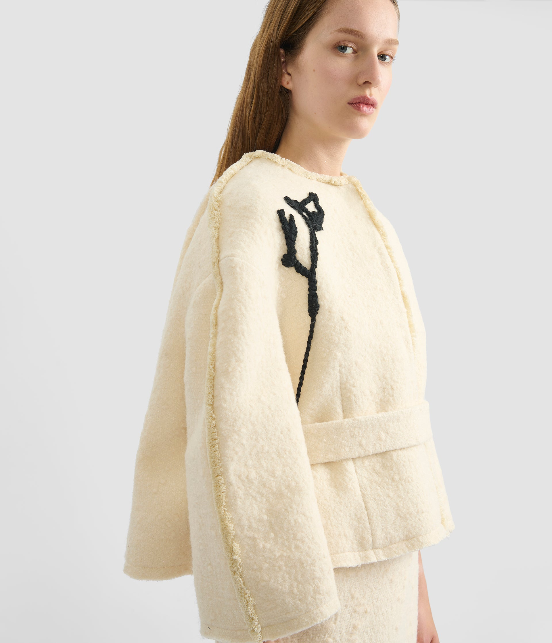 EMBROIDERED BOUCLÉ CROPPED JACKET - 5