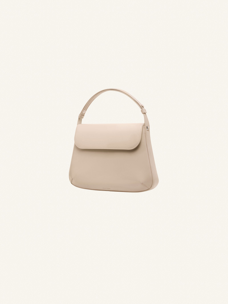 SLEEK LEATHER MEDIUM BAG 3