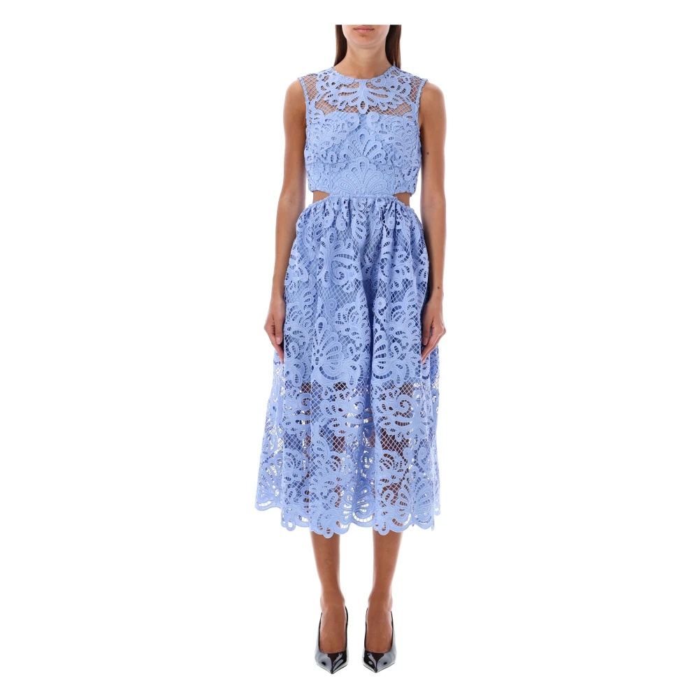 SELF PORTRAIT レスカットアウトミティトレス PF24109MBL BLUE self-portrait LIGHT BLUE LACE CUT OUT MIDI DRESS | miinto