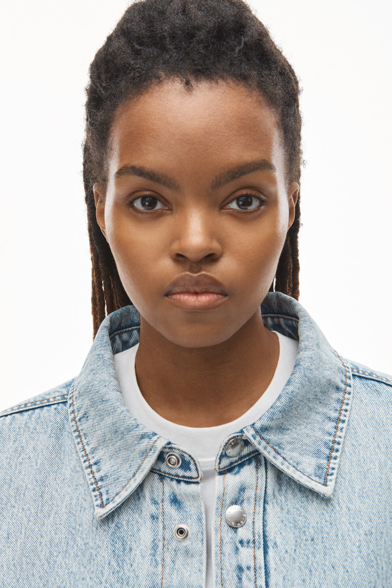 QUILTED SHIRT COAT IN DENIM 4