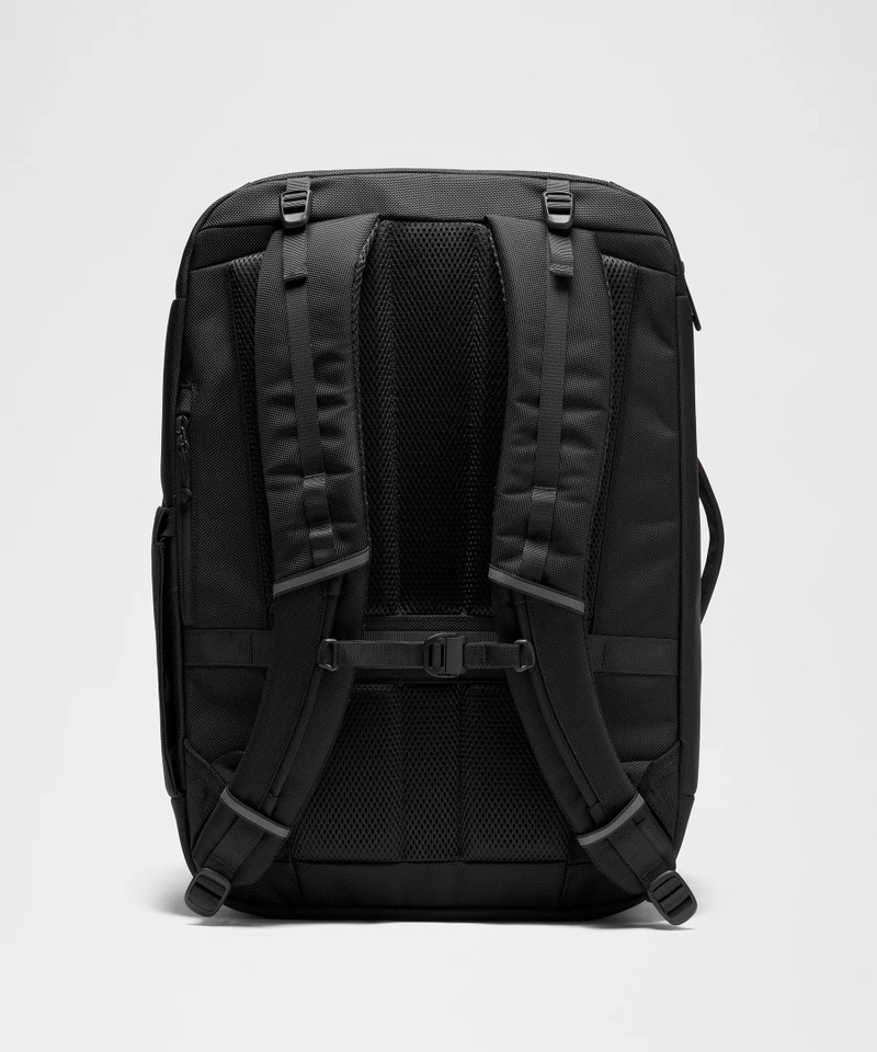 Cruiser Travel Backpack 35L 3