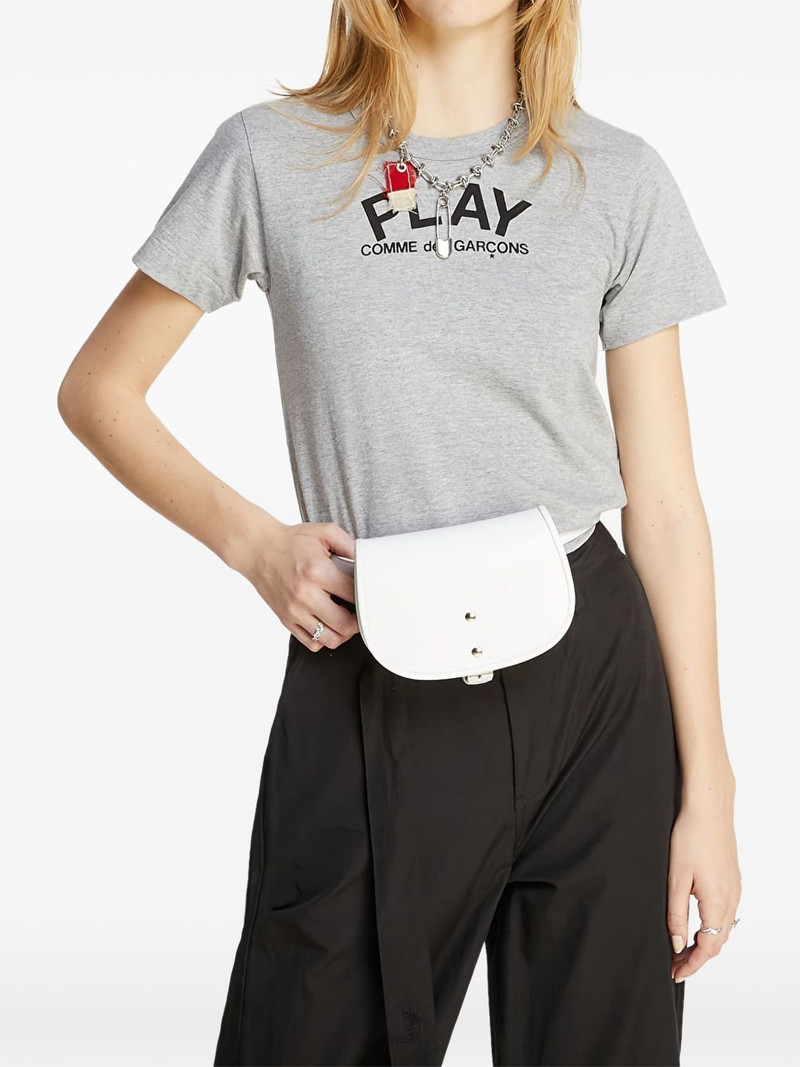 Play T-shirt 1